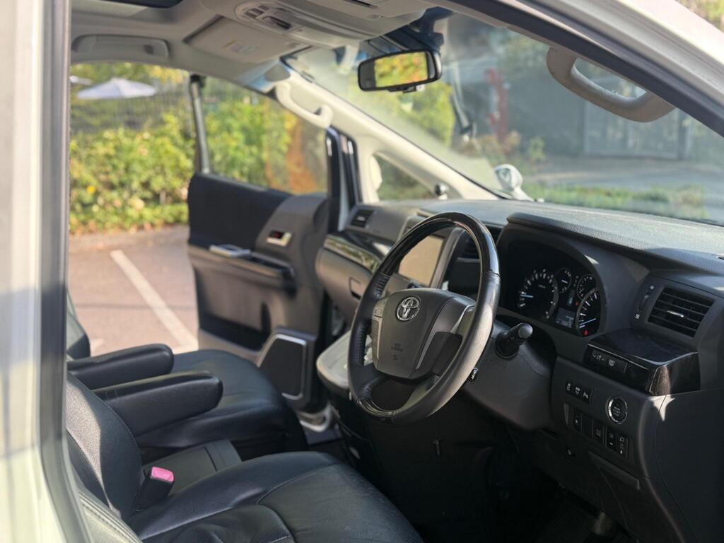 Toyota Alphard  2012 | 2400cc | Double sunroof | Alloy wheels