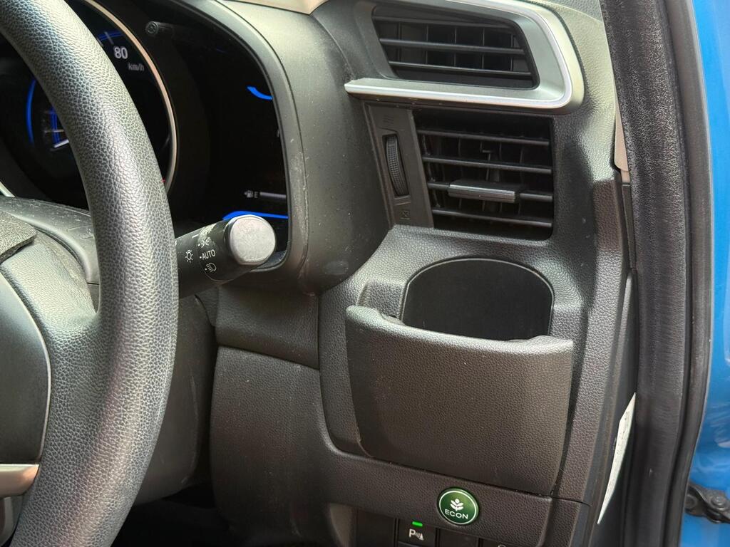 Honda Jazz Fit Hybrid 2015, Fresh Import Immaculate