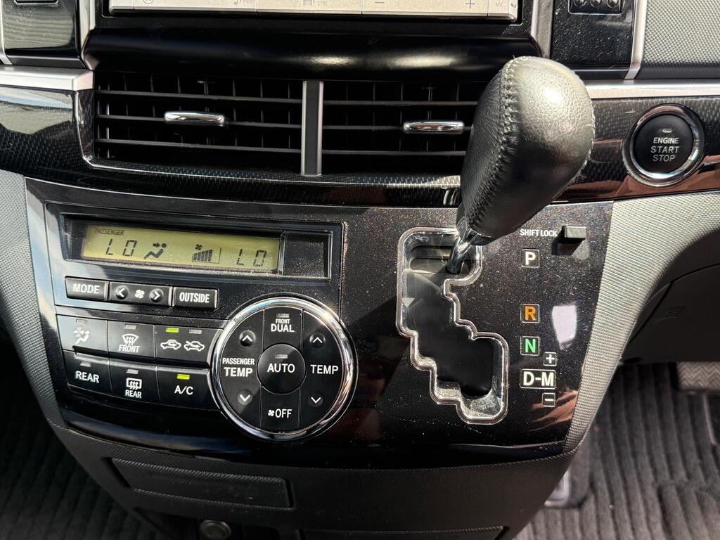 Toyota Estima Aeras G 2.4L Petrol | 2013 | Immaculate condition