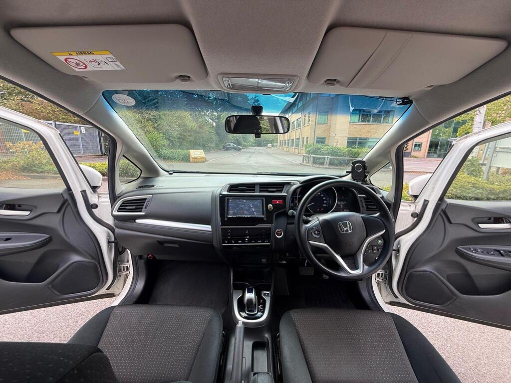 Honda Jazz FIT Hybrid 2015