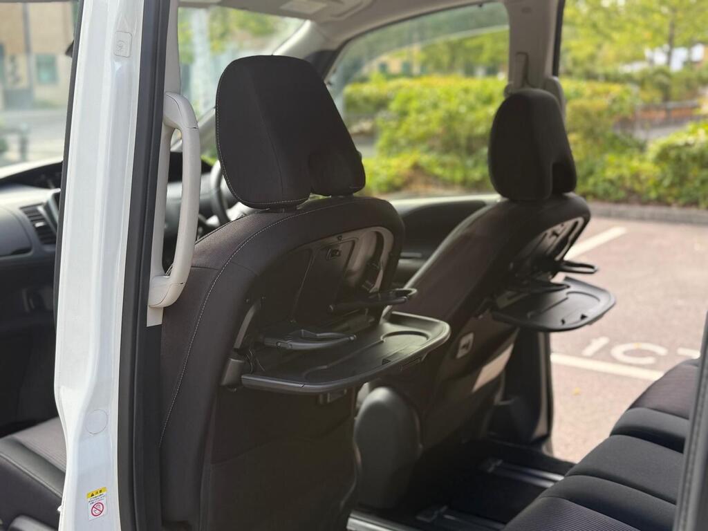 Nissan Serena 2017- Highway Star | Top Spec | Grade 4.5
