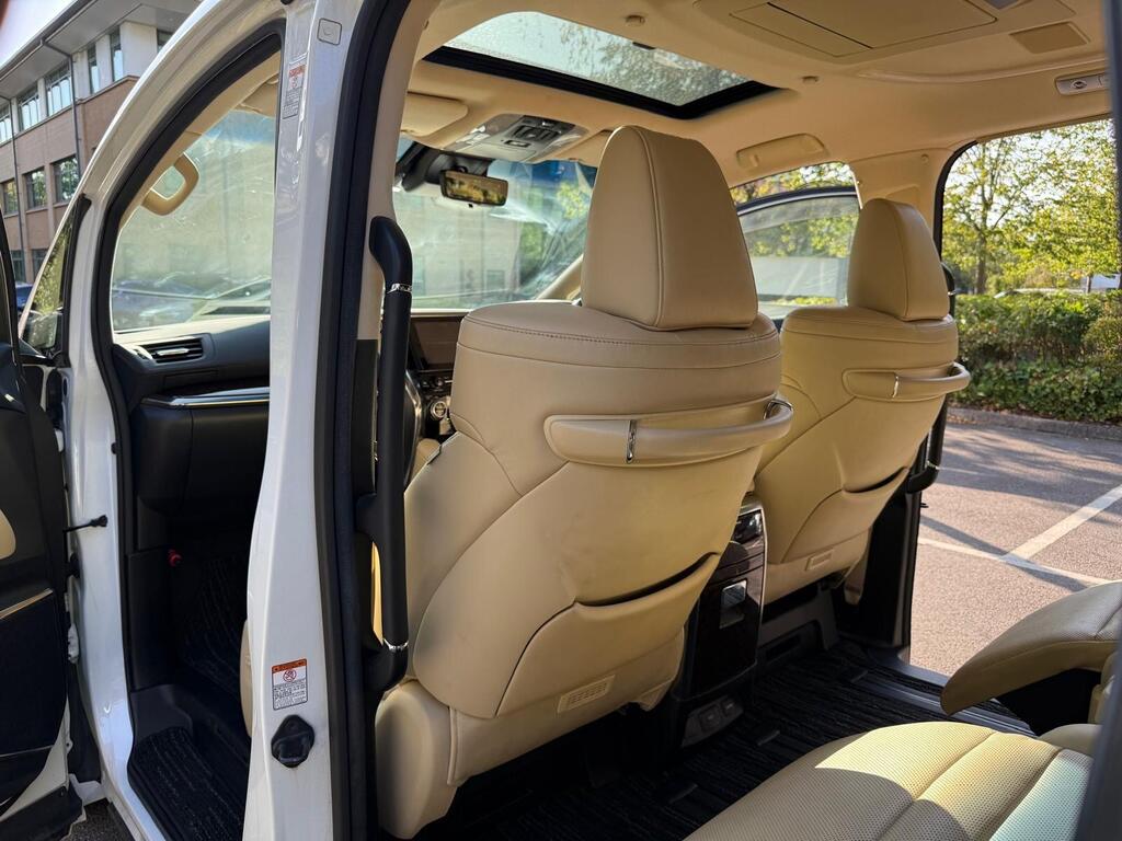 Toyota Alphard 2018 Petrol 2.5 Hybrid | 4WD | Facelift