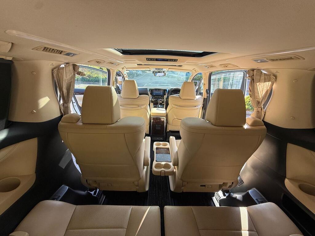 Toyota Alphard 2018 Petrol 2.5 Hybrid | 4WD | Facelift