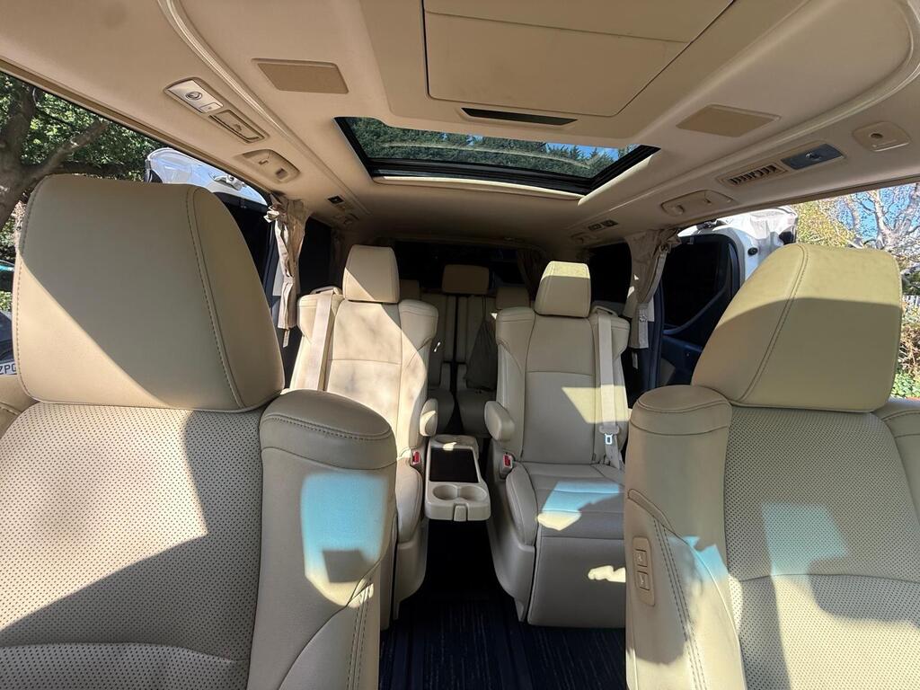 Toyota Alphard 2018 Petrol 2.5 Hybrid | 4WD | Facelift