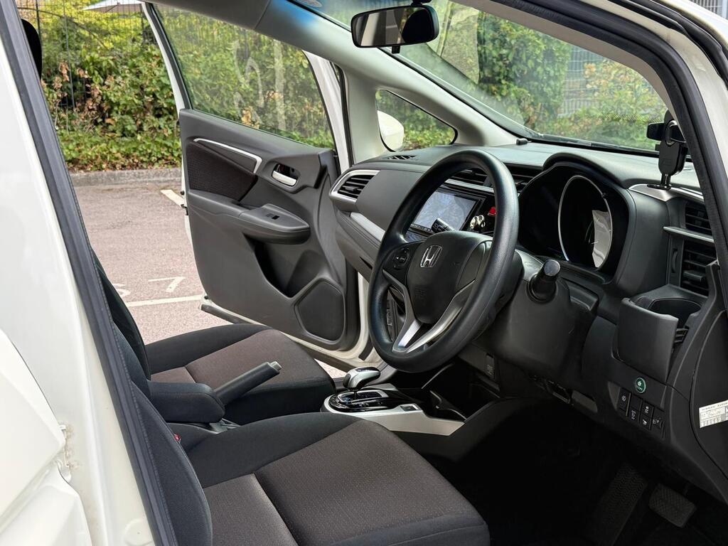 Honda Jazz FIT Hybrid 2015