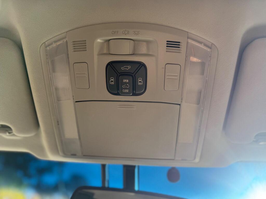 Toyota Alphard  2012 | 2400cc | Double sunroof | Alloy wheels