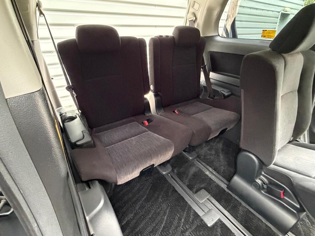 Toyota Vellfire 2014 8 seater 2.4 Petrol Grey Immaculate
