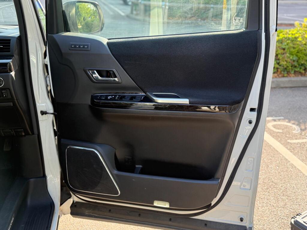 Toyota Alphard  2012 | 2400cc | Double sunroof | Alloy wheels
