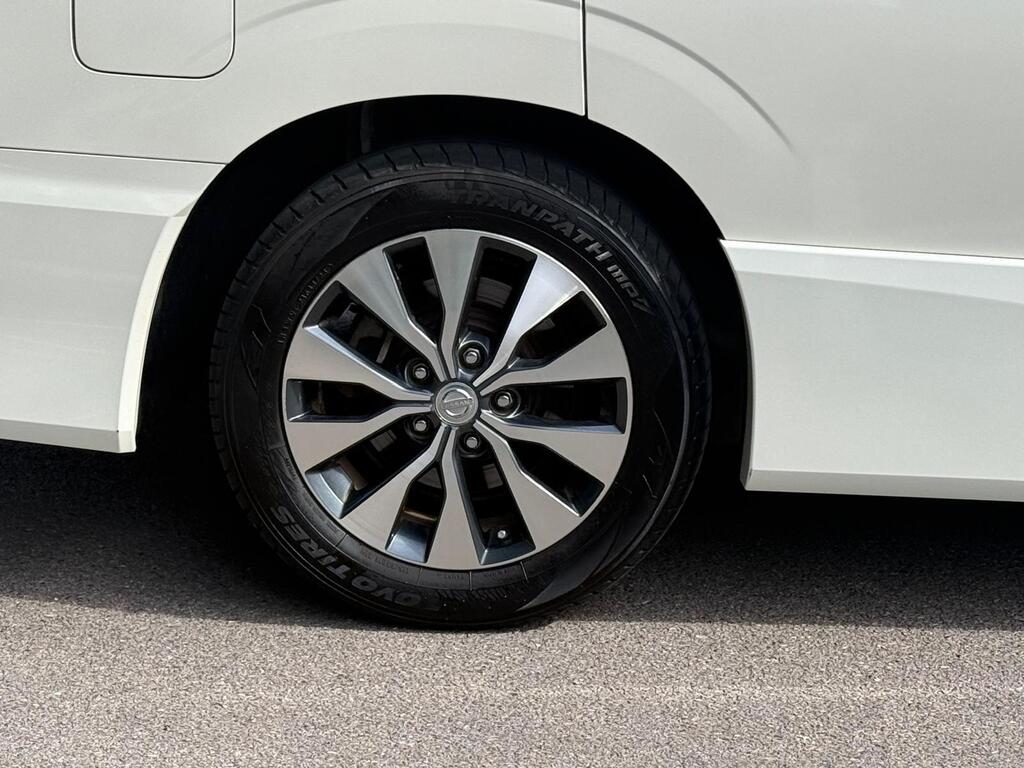 Nissan Serena 2017- Highway Star | Top Spec | Grade 4.5