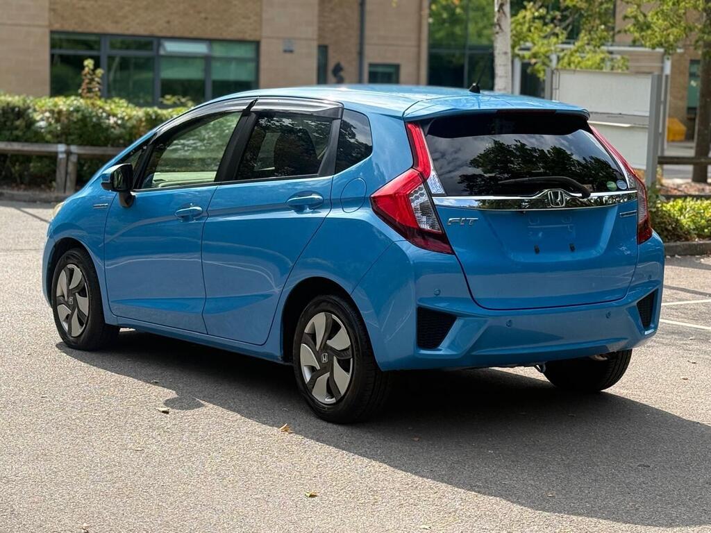 Honda Jazz Fit Hybrid 2015, Fresh Import Immaculate