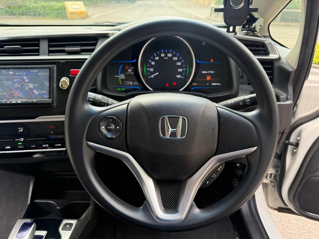 Honda Jazz FIT Hybrid 2015
