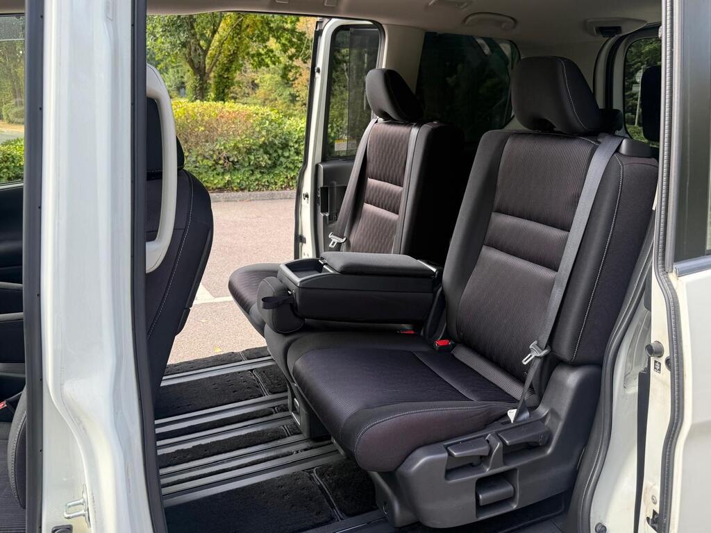 Nissan Serena 2017- Highway Star | Top Spec | Grade 4.5