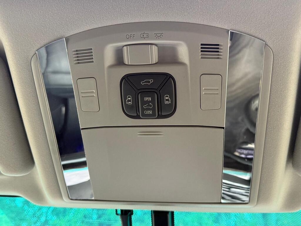 Toyota Alphard Premium Leather seats, 2013 White