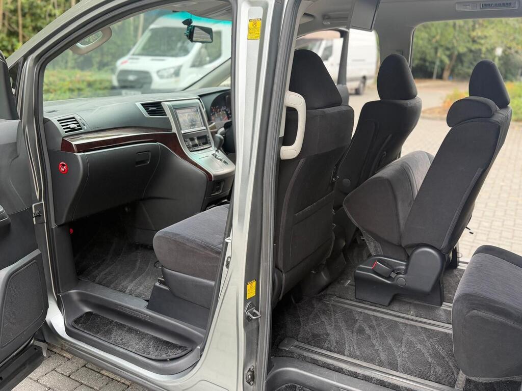 Toyota Vellfire 2014 8 seater 2.4 Petrol Grey Immaculate