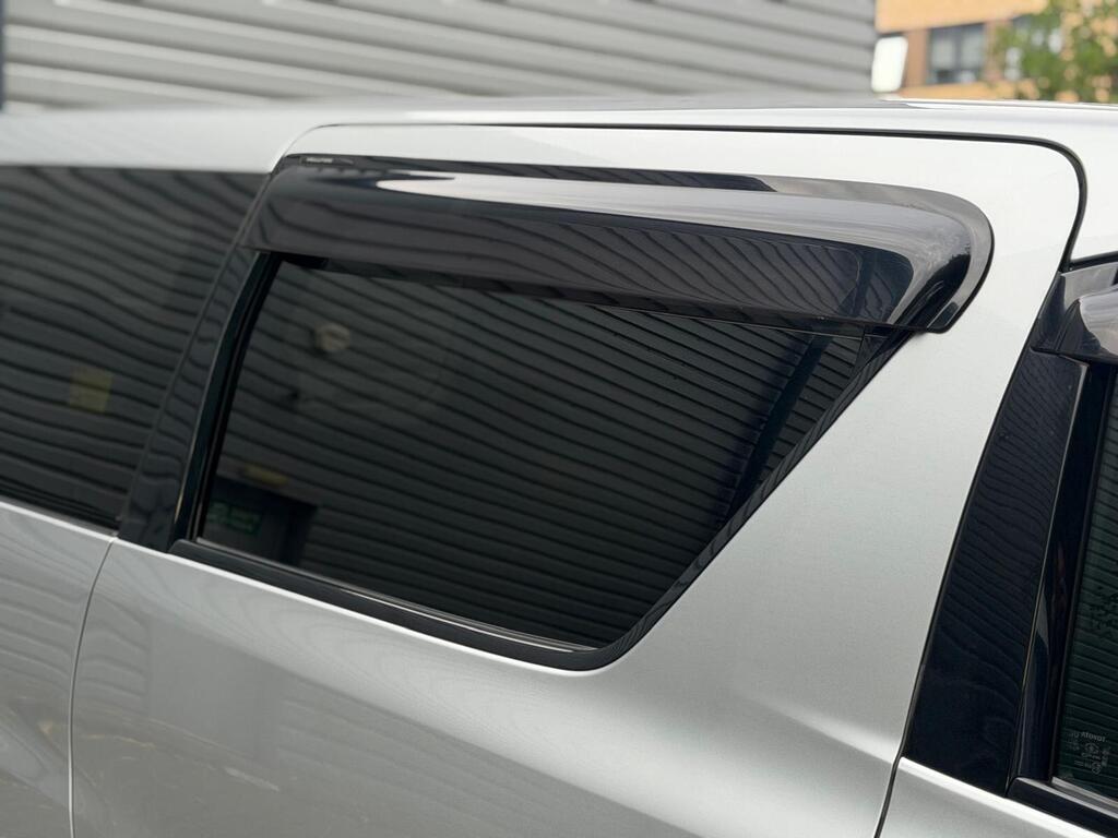Toyota Vellfire 2014 8 seater 2.4 Petrol Grey Immaculate