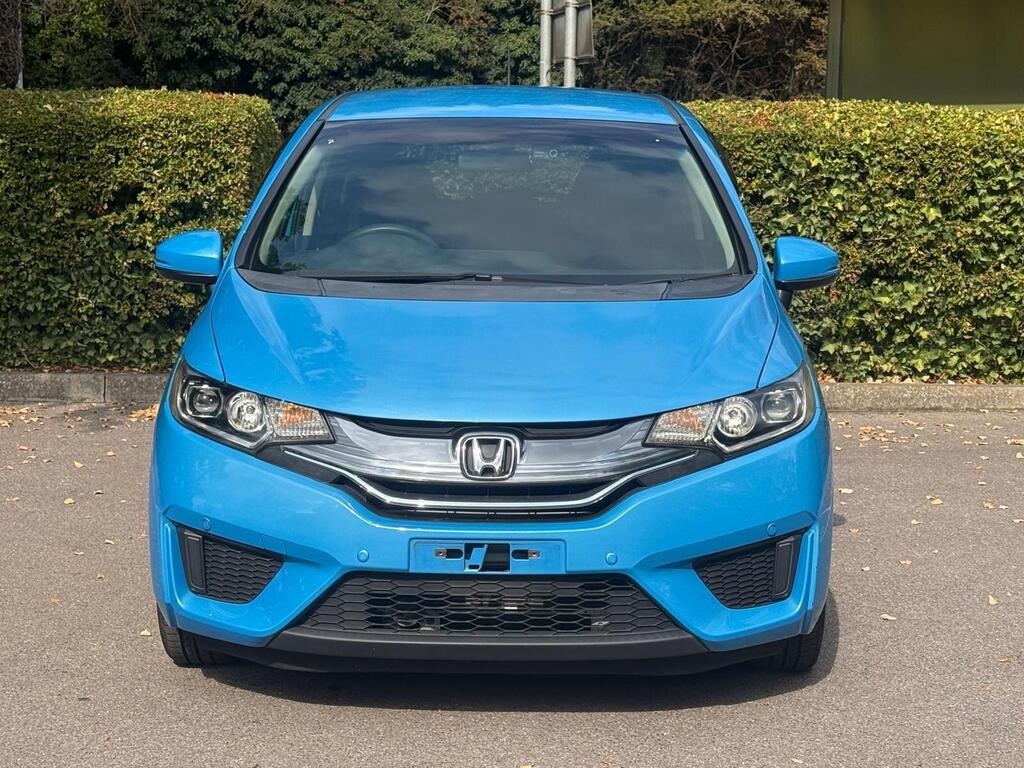 Honda Jazz Fit Hybrid 2015, Fresh Import Immaculate