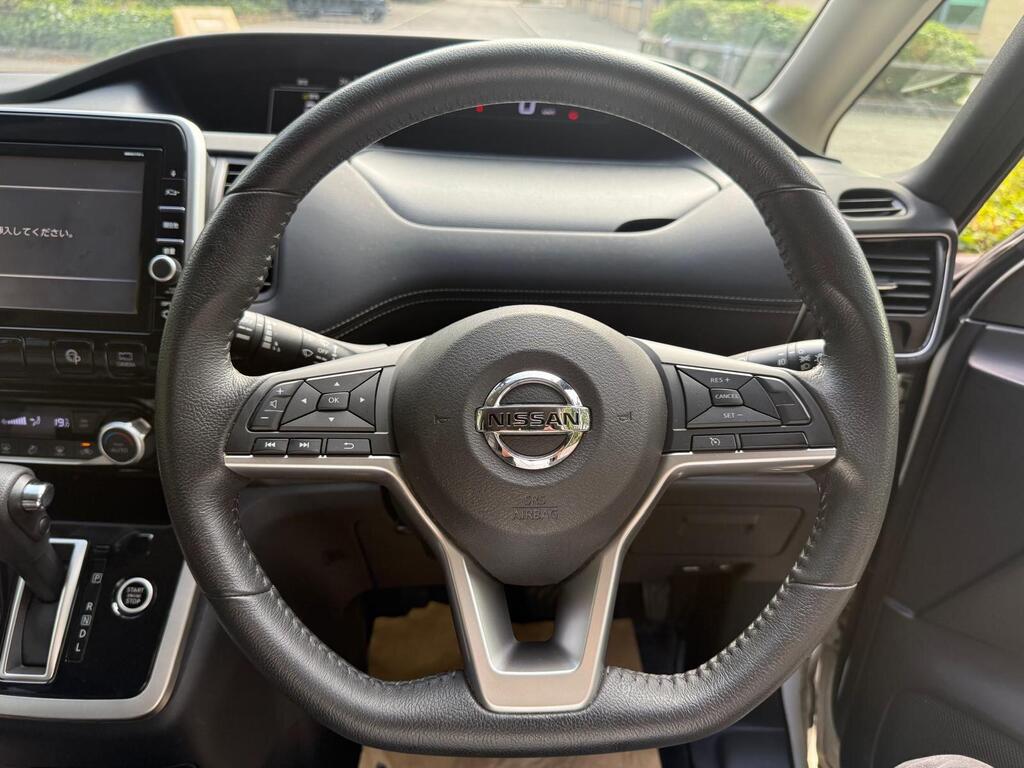 Nissan Serena 2017- Highway Star | Top Spec | Grade 4.5