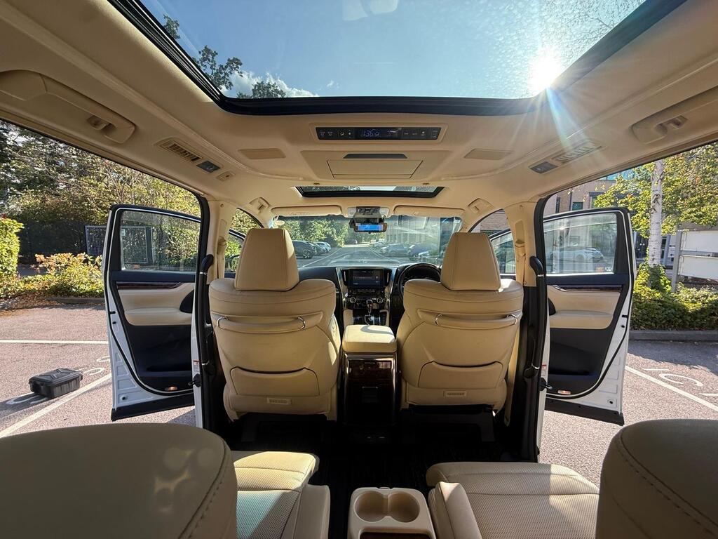 Toyota Alphard 2018 Petrol 2.5 Hybrid | 4WD | Facelift