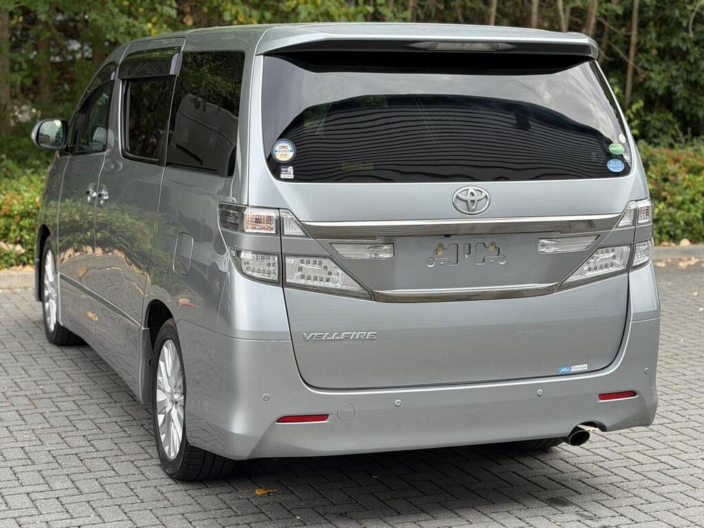 Toyota Vellfire 2014 8 seater 2.4 Petrol Grey Immaculate