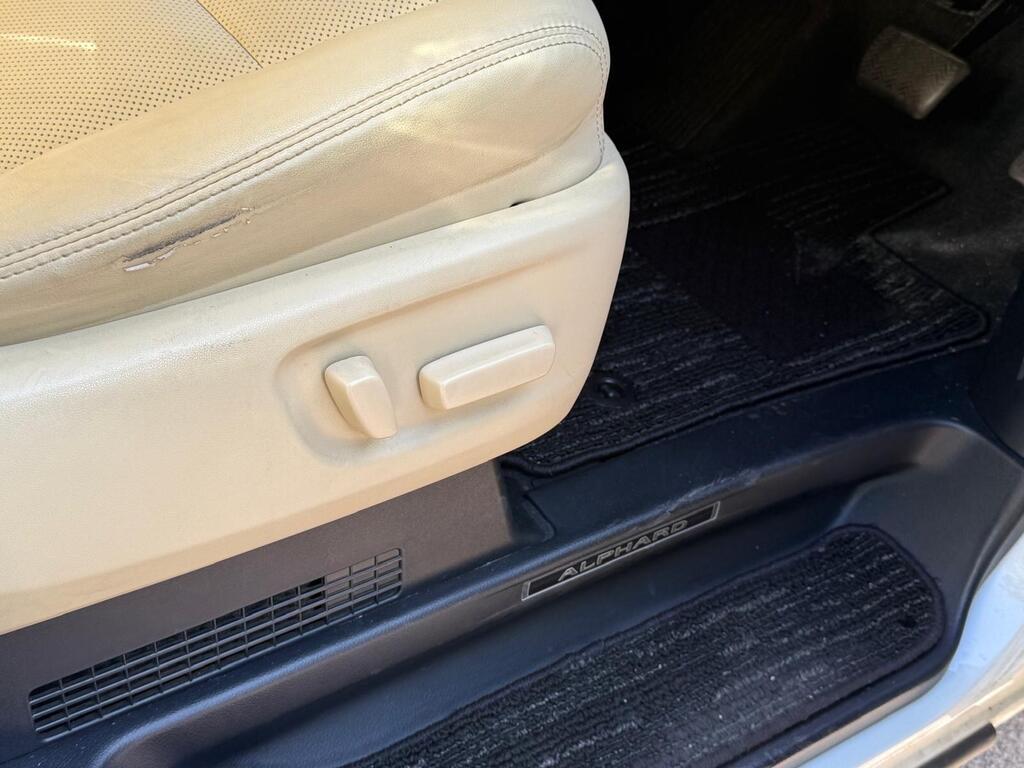 Toyota Alphard 2018 Petrol 2.5 Hybrid | 4WD | Facelift