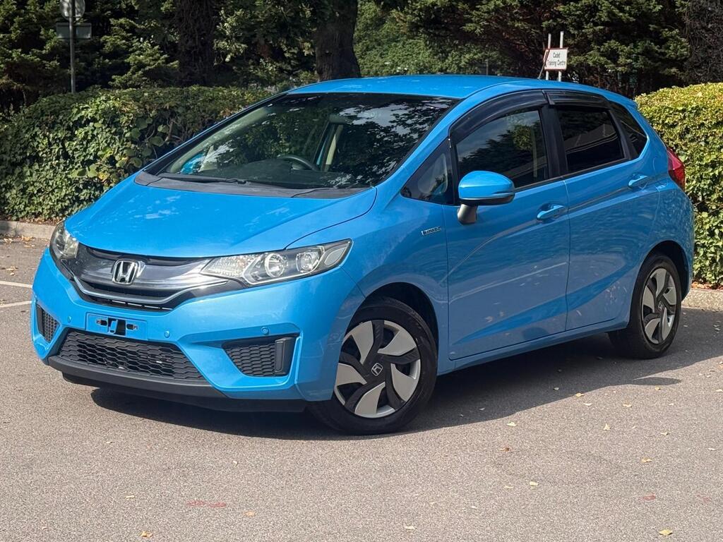 Honda Jazz Fit Hybrid 2015, Fresh Import Immaculate