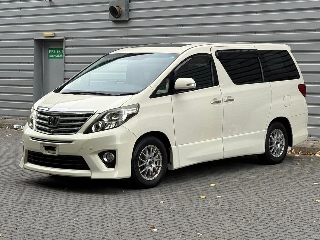 Toyota Alphard Premium Leather seats, 2013 White