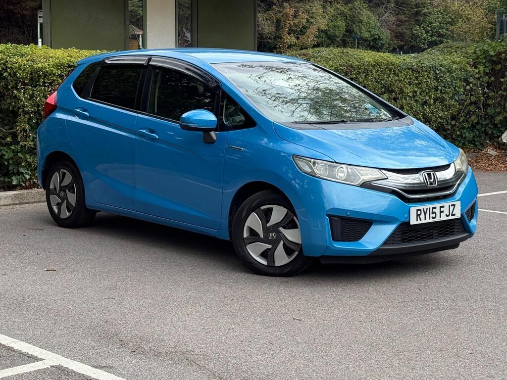 Honda Jazz Fit Hybrid 2015, Fresh Import Immaculate