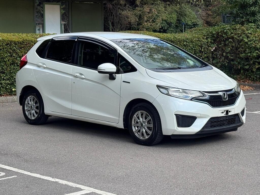 Honda Jazz FIT Hybrid 2015