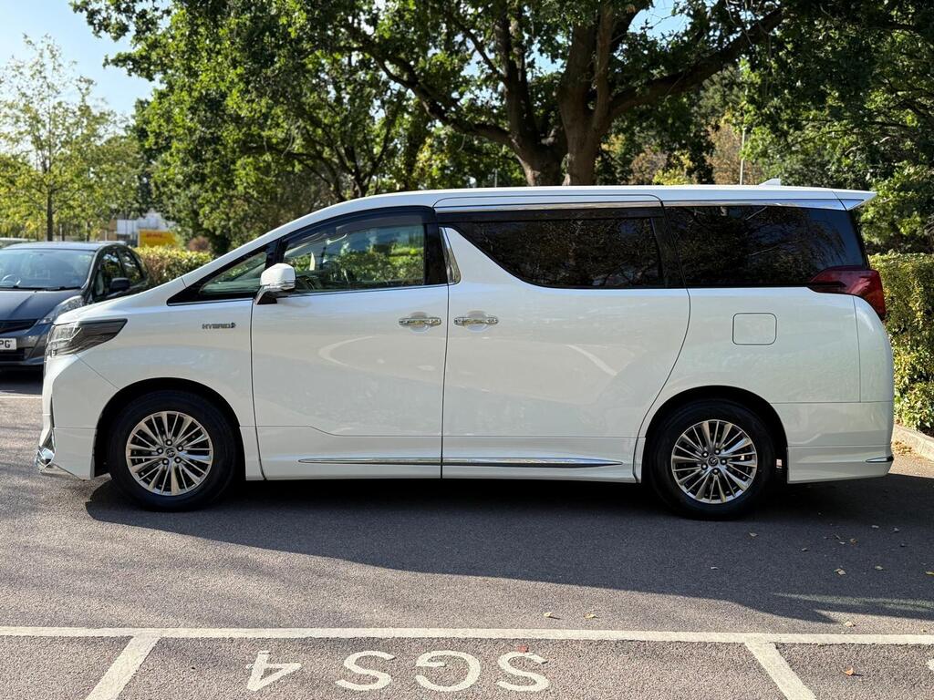 Toyota Alphard 2018 Petrol 2.5 Hybrid | 4WD | Facelift