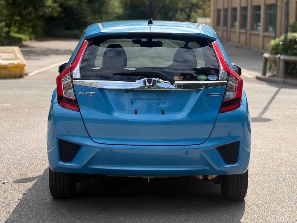 Honda Jazz Fit Hybrid 2015, Fresh Import Immaculate