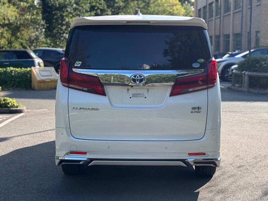 Toyota Alphard 2018 Petrol 2.5 Hybrid | 4WD | Facelift