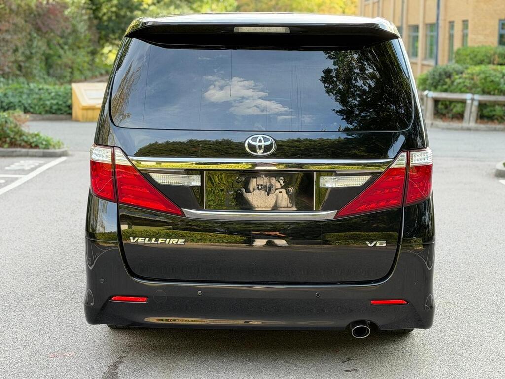 Toyota Vellfire 2013/09 Goldeneye V6 Black