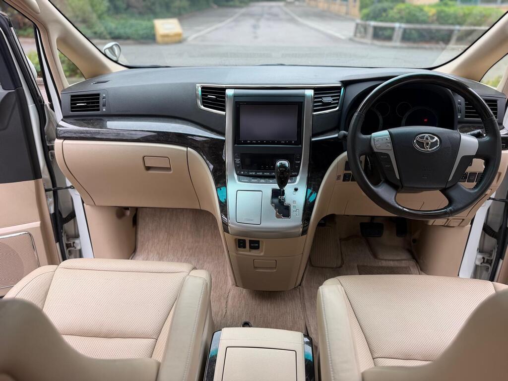Toyota Alphard 2012 Luxury Edition 3.5 V6 Modelista Kit