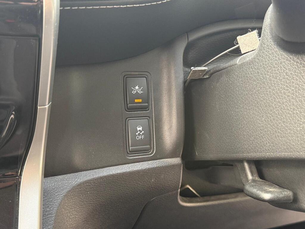 Nissan Serena Petrol Hybrid 8 Seater Top Spec 2017