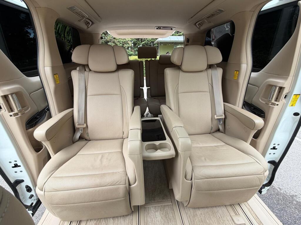 Toyota Alphard 2012 Luxury Edition 3.5 V6 Modelista Kit