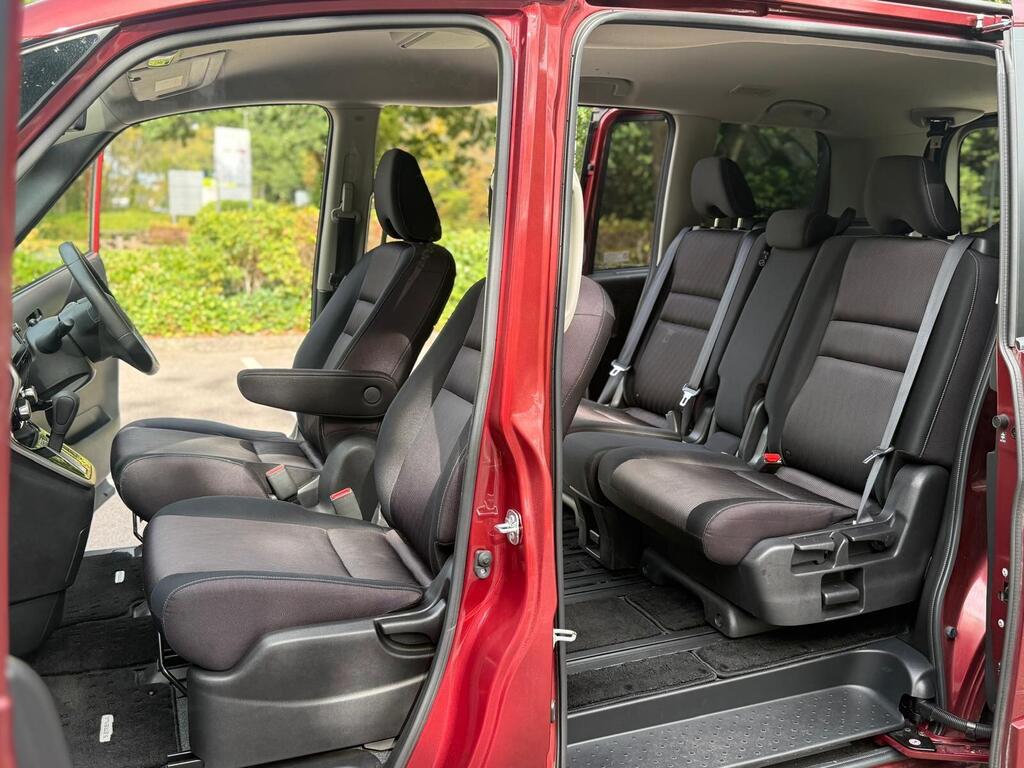 Nissan Serena Petrol Hybrid 8 Seater Top Spec 2017