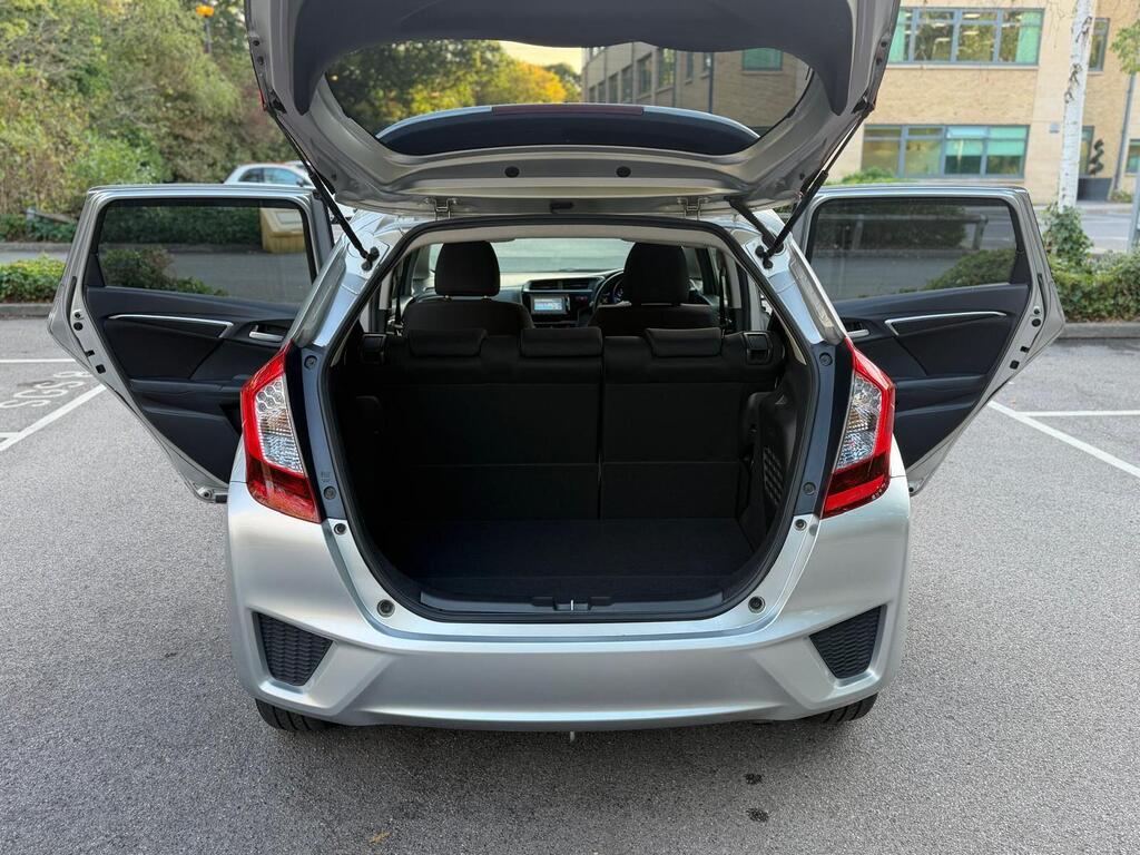 Honda Jazz / Fit Hybrid Petrol 2015 Immaculate
