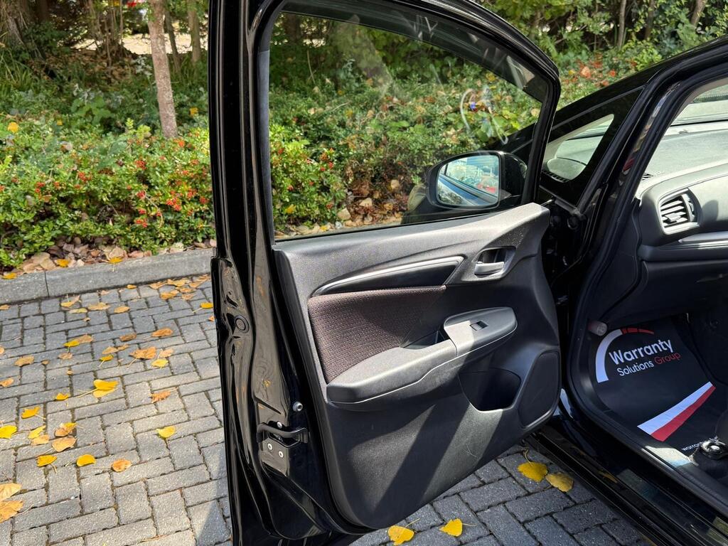 Honda Jazz 2014- F Package | Petrol Hybrid | Alloys
