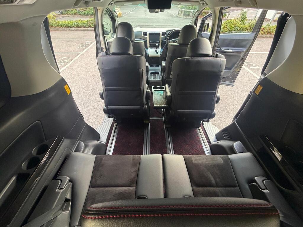 Toyota Vellfire 2013/09 Goldeneye V6 Black