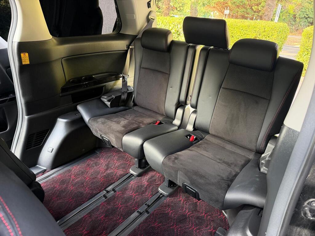 Toyota Vellfire 2013/09 Goldeneye V6 Black