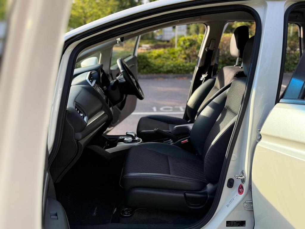 Honda Jazz L Package 2015 | Half Leather | Cruise Control