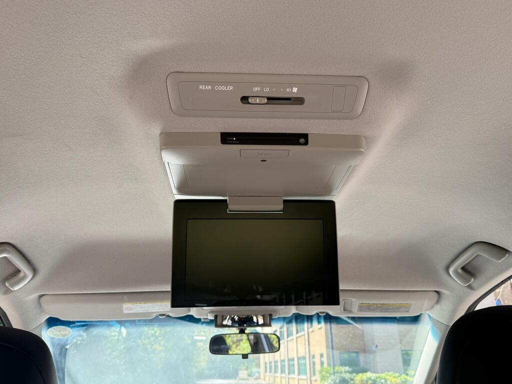 Toyota Estima Aeras G 2014 Aeras Premium Edition | 2.4L Petrol