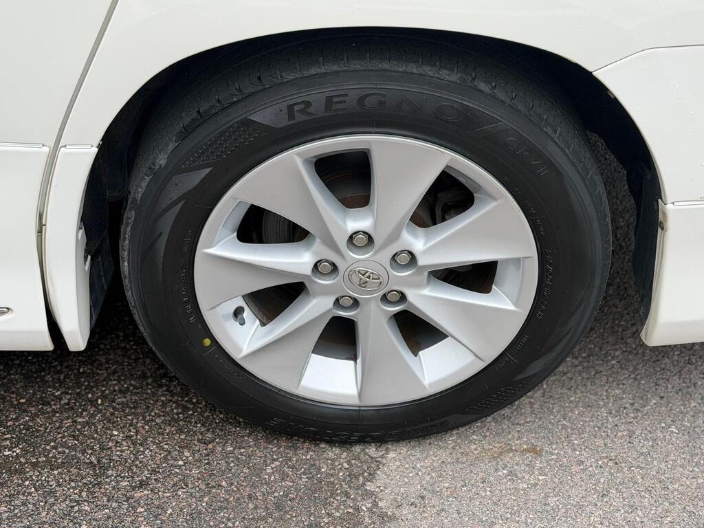 Toyota Alphard 2012 Luxury Edition 3.5 V6 Modelista Kit