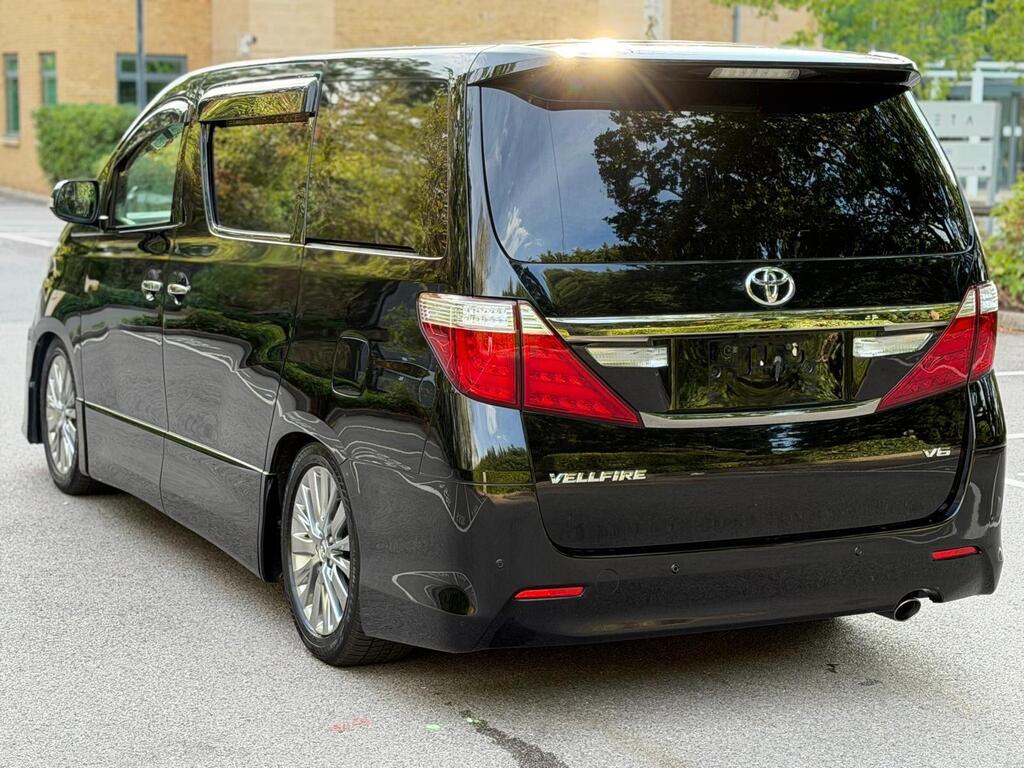 Toyota Vellfire 2013/09 Goldeneye V6 Black