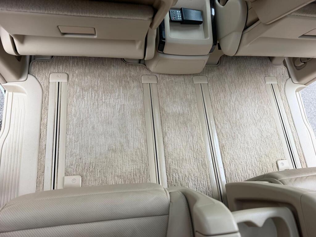 Toyota Alphard 2012 Luxury Edition 3.5 V6 Modelista Kit