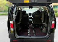 Toyota Vellfire 2013/09 Goldeneye V6 Black