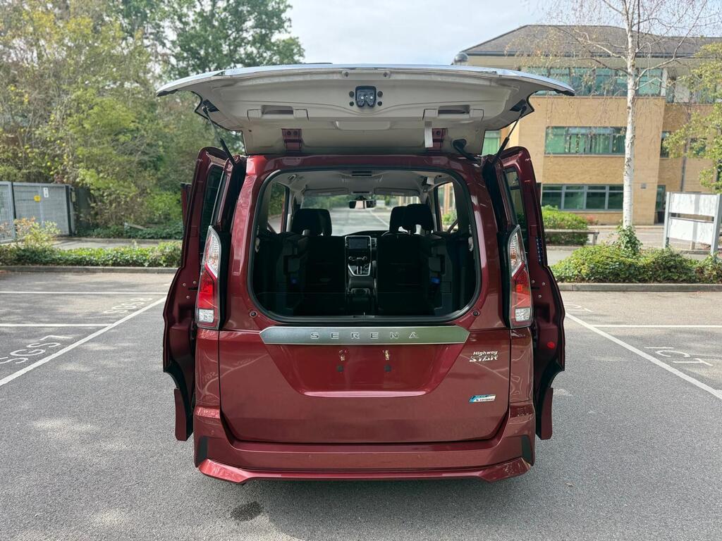 Nissan Serena Petrol Hybrid 8 Seater Top Spec 2017