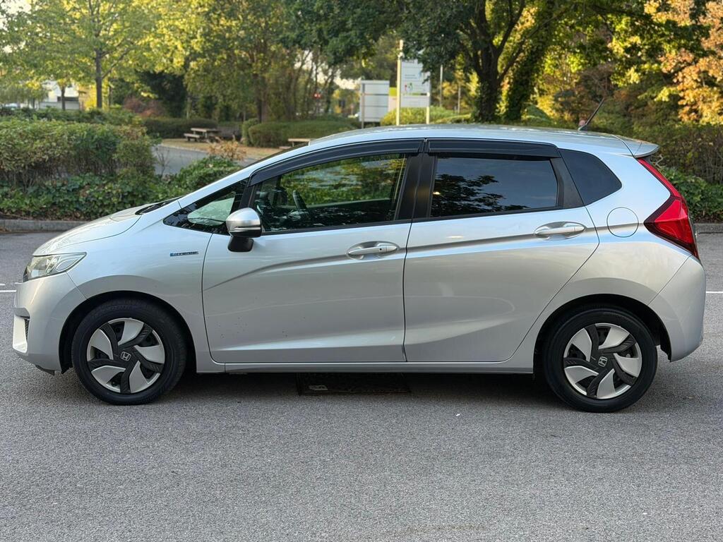 Honda Jazz / Fit Hybrid Petrol 2015 Immaculate