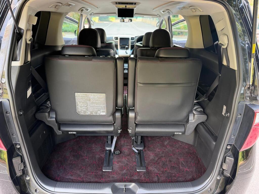 Toyota Vellfire 2013/09 Goldeneye V6 Black