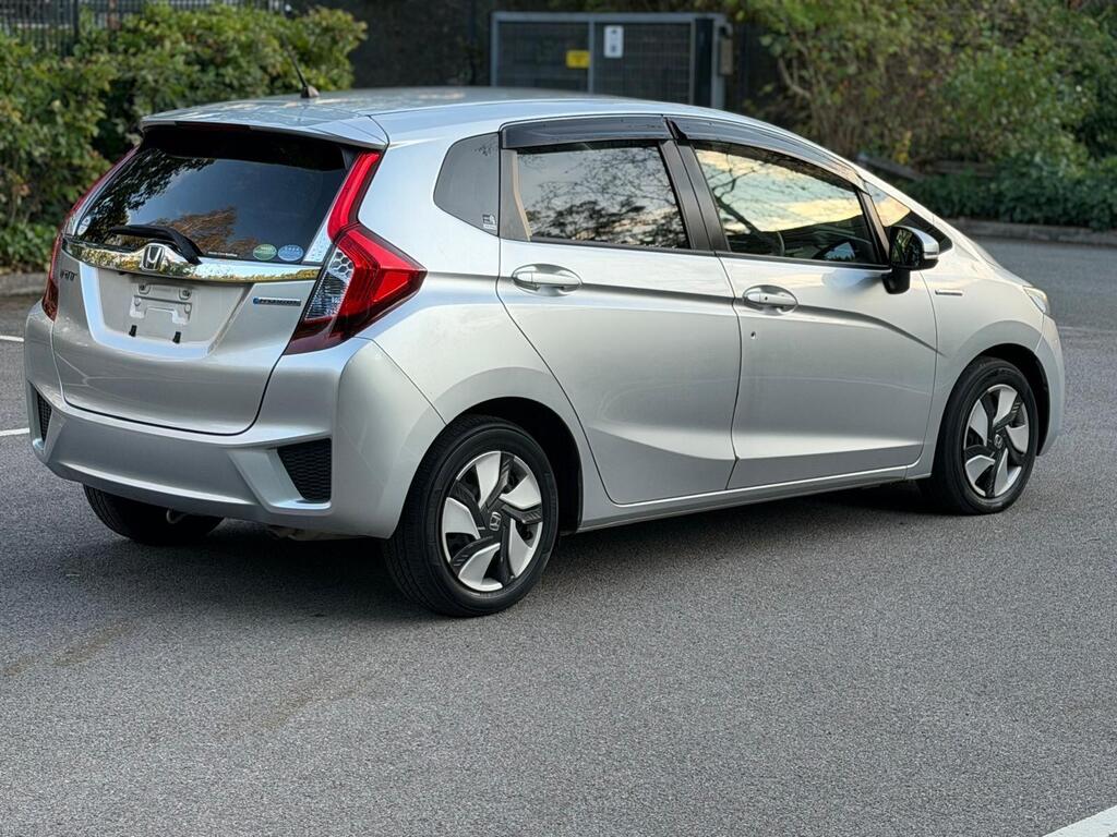 Honda Jazz / Fit Hybrid Petrol 2015 Immaculate